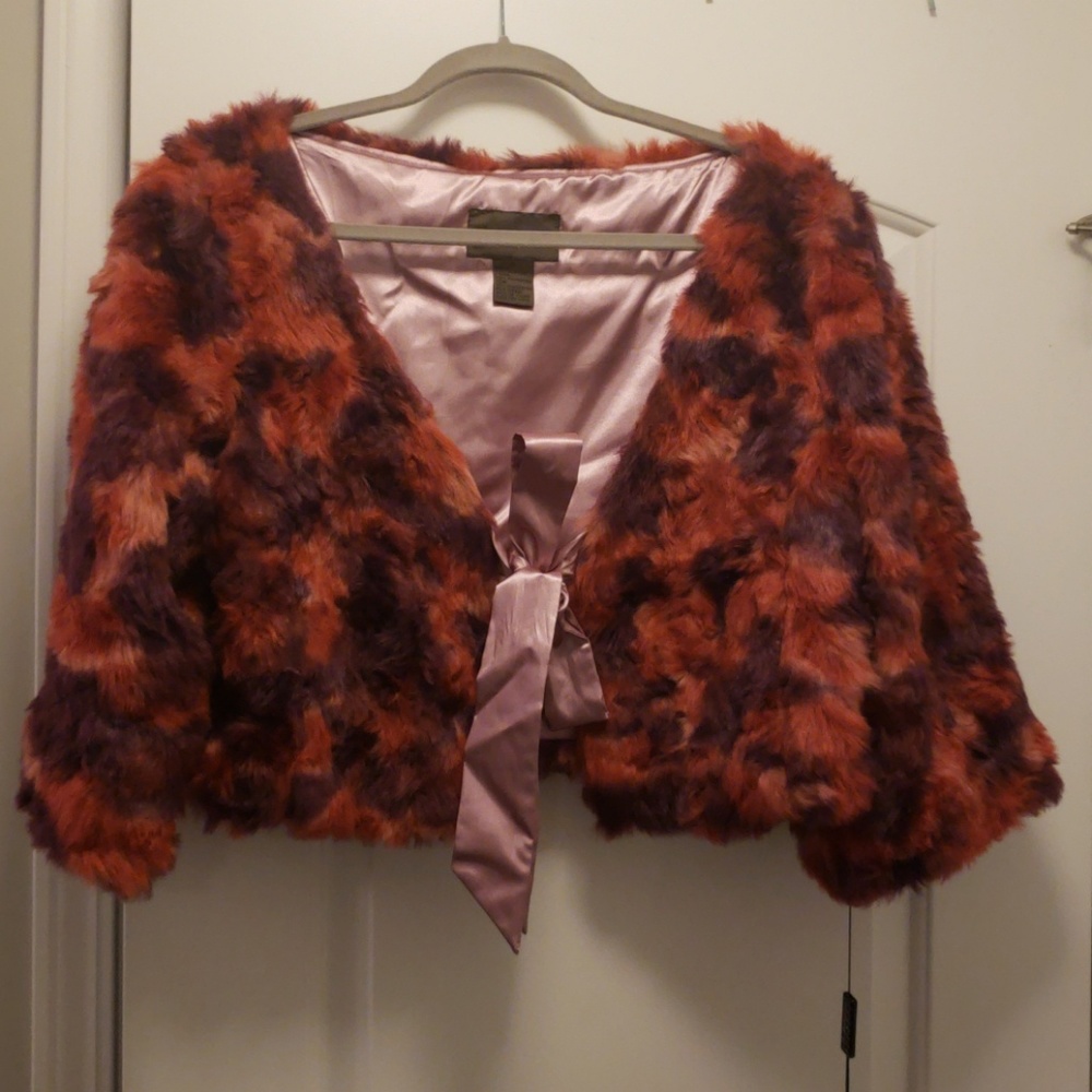 Unique faux fur wrap NWT